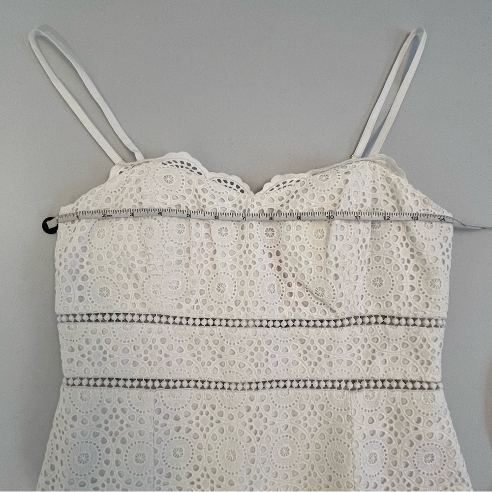Lilly Pulitzer Jaida White Eyelet 100% Cotton Mini Dress Size 4 - Picture 8 of 13